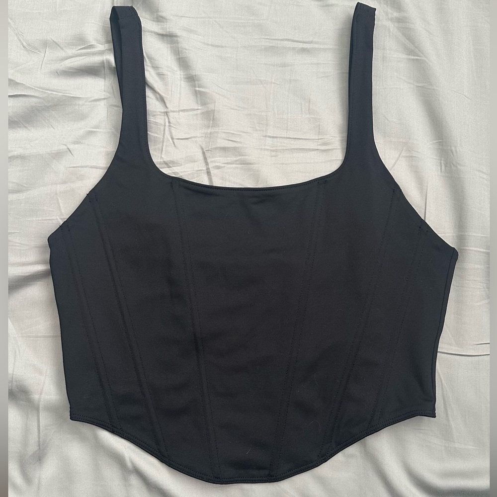 ReoRia Black Tank Top